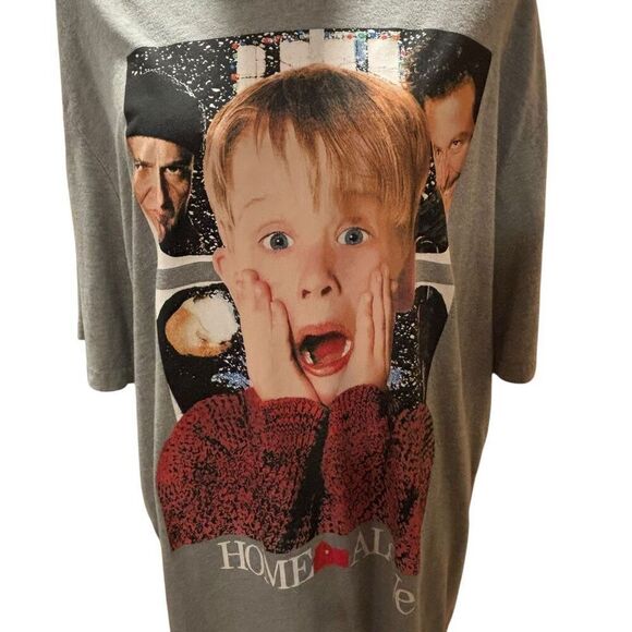 Home Alone Movie Graphic Tee Men’s XL in Very GoodPre-Loved Condition - Picture 2 of 5